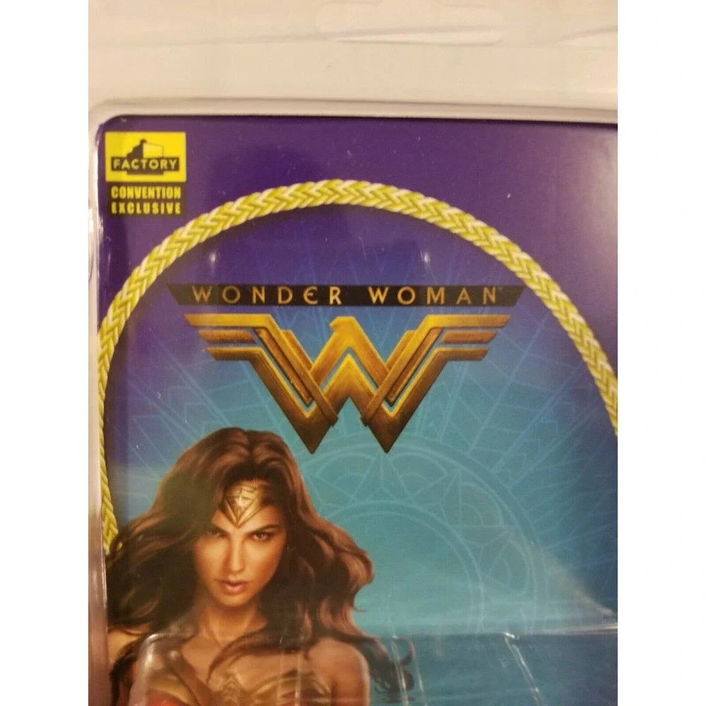 Rare SDCC 50 2019 Exclusive Kuzos Wonder Woman Die Cast Tiara DC Comics Gadot FE